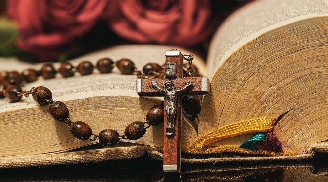 Conférence virtuelle le 21 mai à 19h avec Fr Dieudonné : Prier le Rosaire? Pour quoi faire?